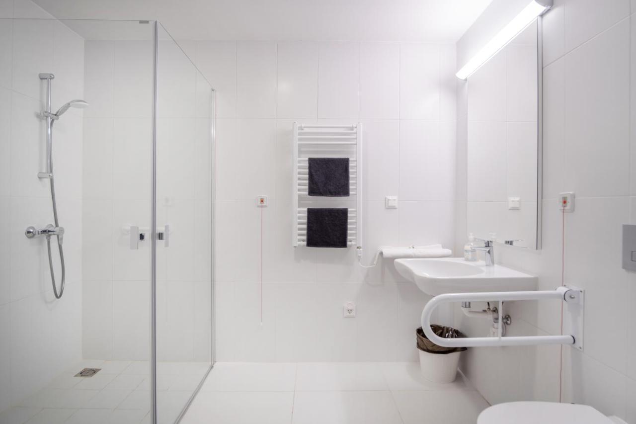 Ciszterci Rendezvenykoezpont Bed & Breakfast Balatonalmadi Ngoại thất bức ảnh