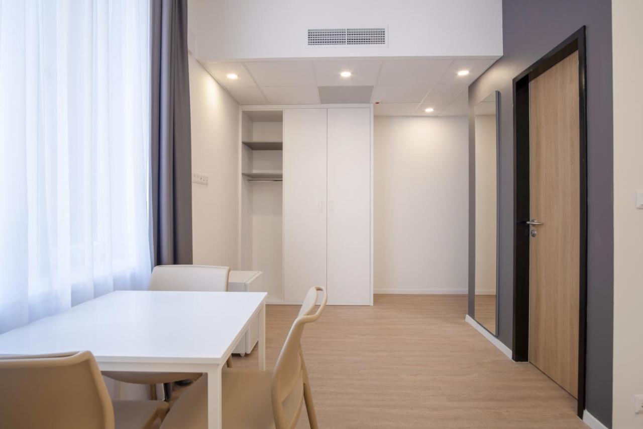 Ciszterci Rendezvenykoezpont Bed & Breakfast Balatonalmadi Ngoại thất bức ảnh